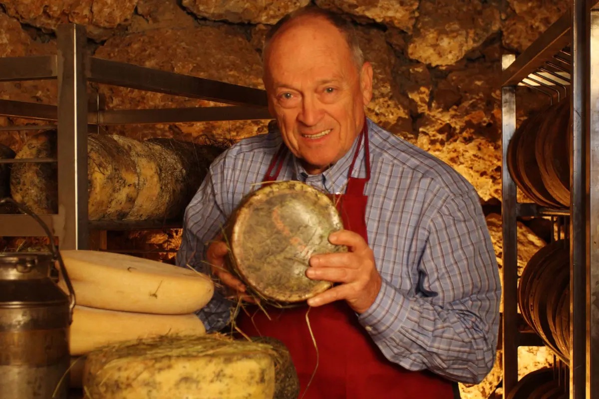 Addio ad Antonio Carpenedo, l'inventore dei formaggi “ubriachi”
