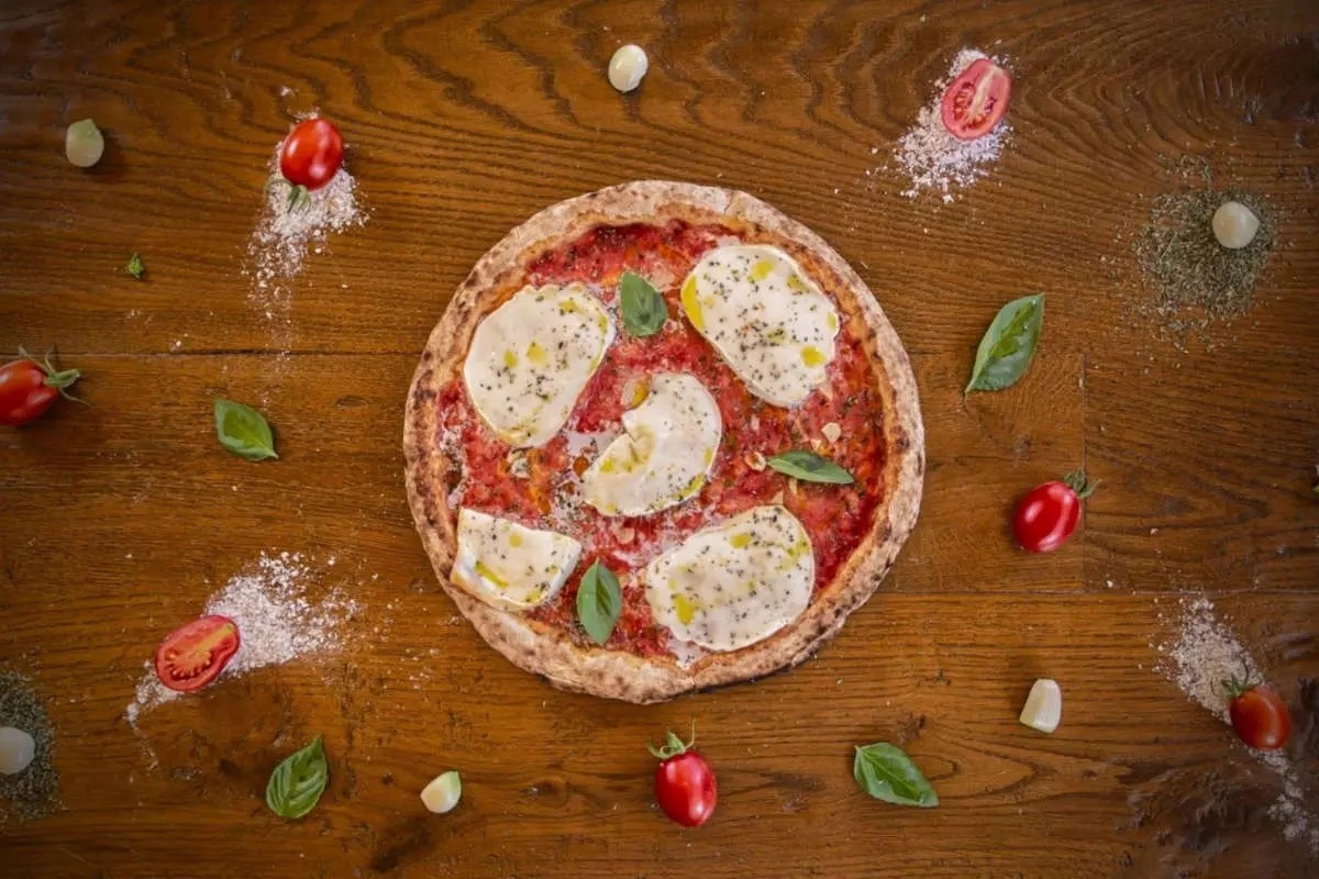  Pizza Tramonti, non è la napoletana: è integrale e non si piega