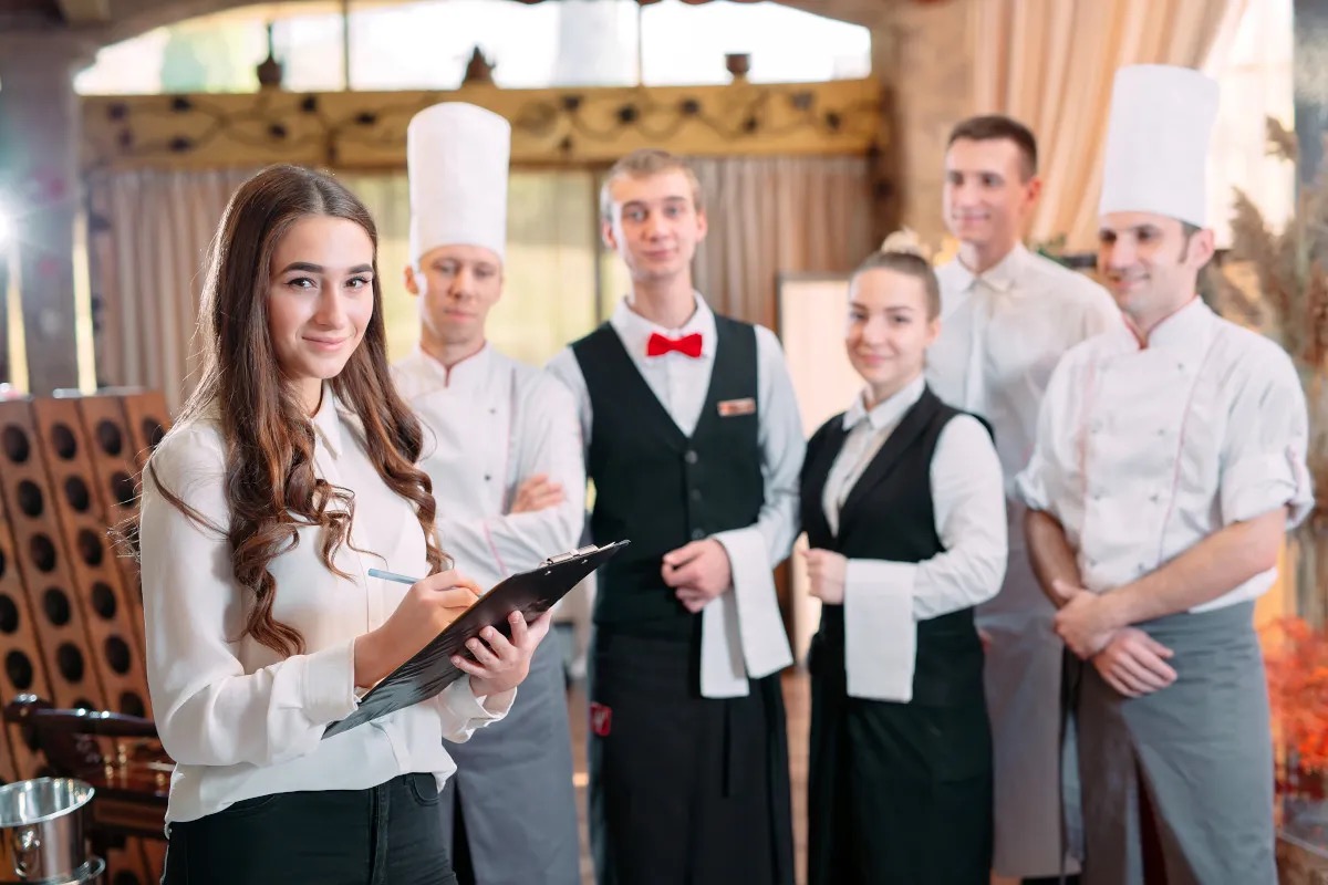  Carenza di personale: come rendere appetibili hotel e ristoranti