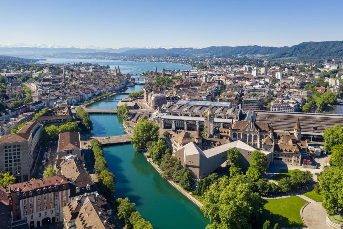 Zurigo apre il 2023 con feste e novità gastronomiche ed alberghiere