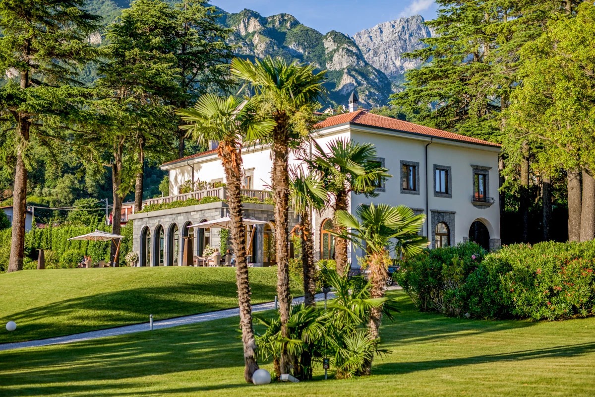 Moderni Renzo e Lucia? A Villa Lario Resort il soggiorno da ''promessi sposi''