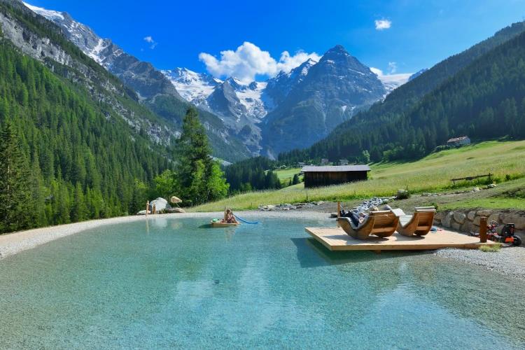 Novità all'Hotel Bella Vista di Trafoi: piscina con vista e un nuovo bed and breakfast